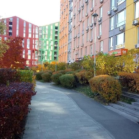 Positive Smile Studio Apartment In The Colorful Comfort Town Residental Complex. Kt-06. Kiev Exterior foto