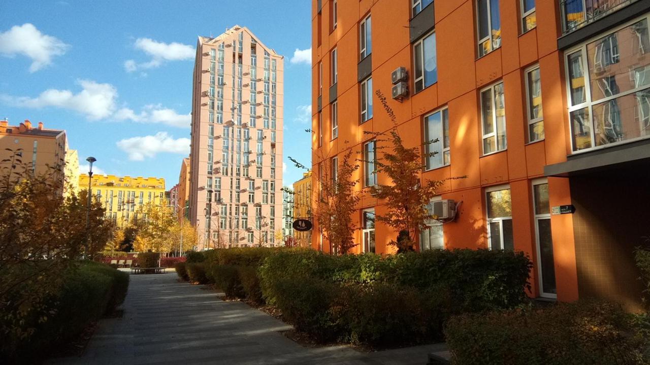 Positive Smile Studio Apartment In The Colorful Comfort Town Residental Complex. Kt-06. Kiev Exterior foto