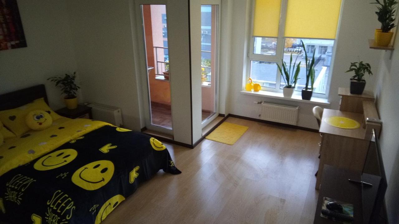 Positive Smile Studio Apartment In The Colorful Comfort Town Residental Complex. Kt-06. Kiev Exterior foto