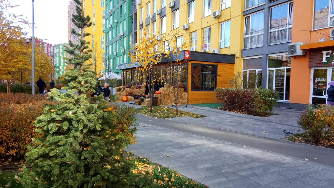 Positive Smile Studio Apartment In The Colorful Comfort Town Residental Complex. Kt-06. Kiev Exterior foto