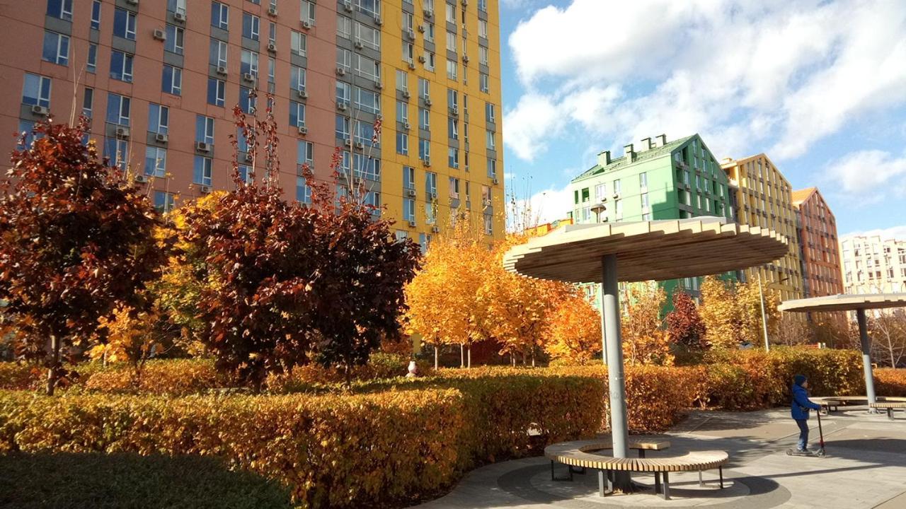 Positive Smile Studio Apartment In The Colorful Comfort Town Residental Complex. Kt-06. Kiev Exterior foto